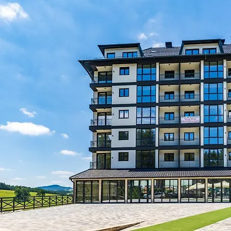 公寓 Avantura 14 *